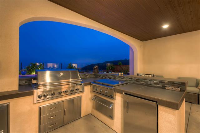 Outdoor Design Trends - Grill